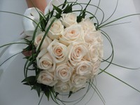 Christmas-Wedding-Flowers-2.jpg